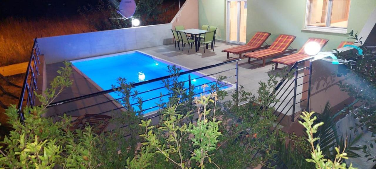 Apartment M&M With Private Pool Kučine Exterior foto